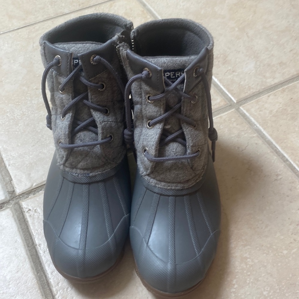 Gray Sperry Duck Boots Size 6.5